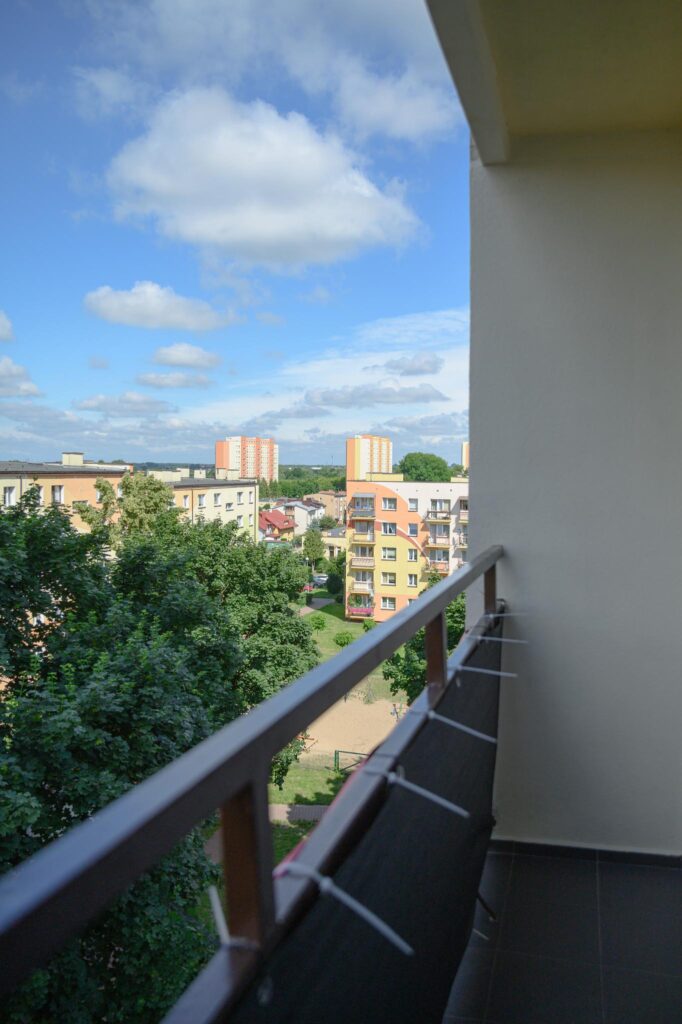 Przestronne dwupokojowe mieszkanie z balkonem - zdjęcie 19